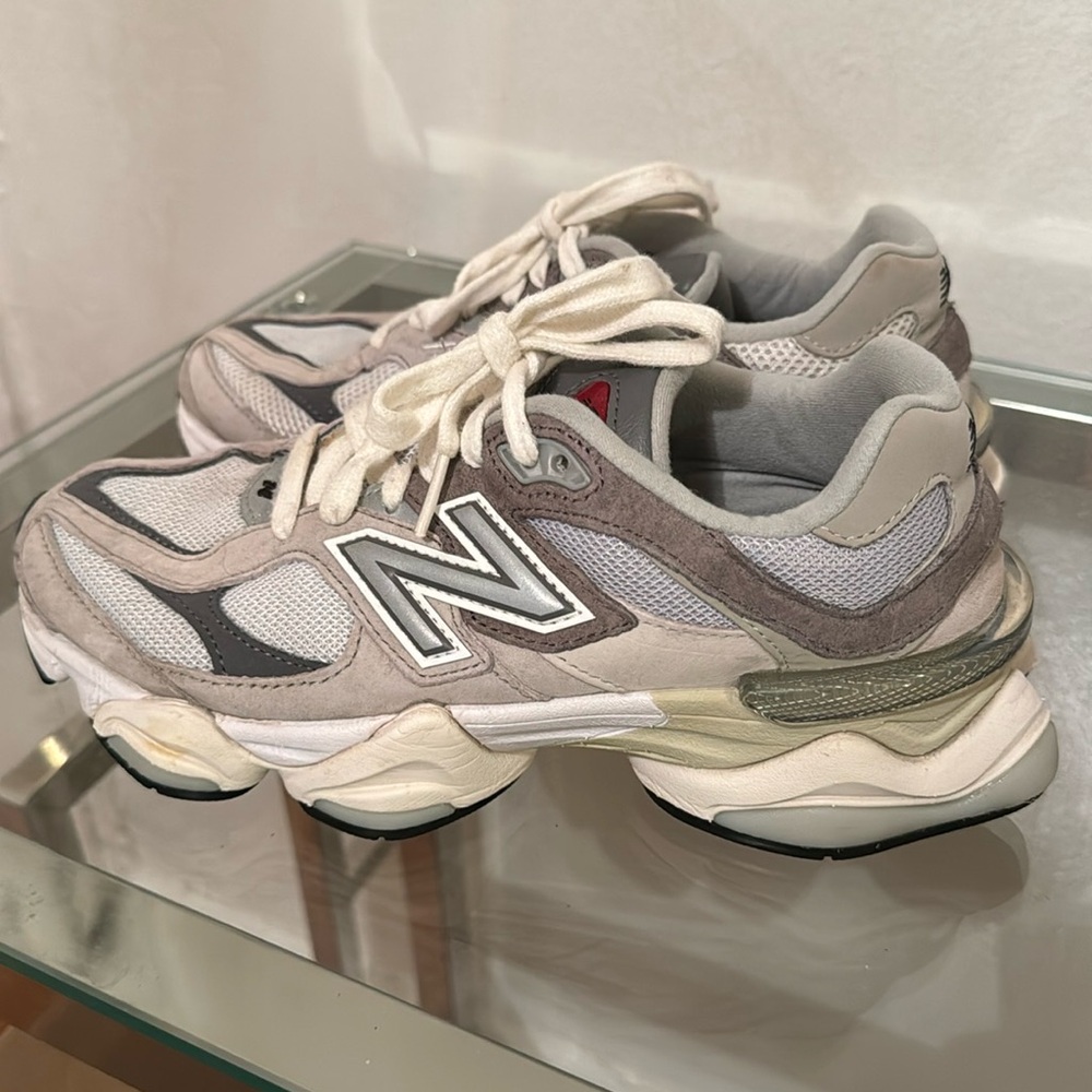 NEW BALANCE 9060